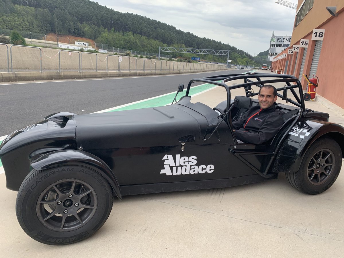 AlesMyriapolis's tweet photo. Une Caterham 100% électrique, nouvelle fierté du Pôle mécanique 🏎️ 
Vincent Beltoise a été lauréat du concours #AlèsAudace en 2017 pour son projet naissant de fabrication de Caterham électrique. 🏆https://t.co/A2CRQWXc6l in @objectifgard https://t.co/dsh8Bkb72E