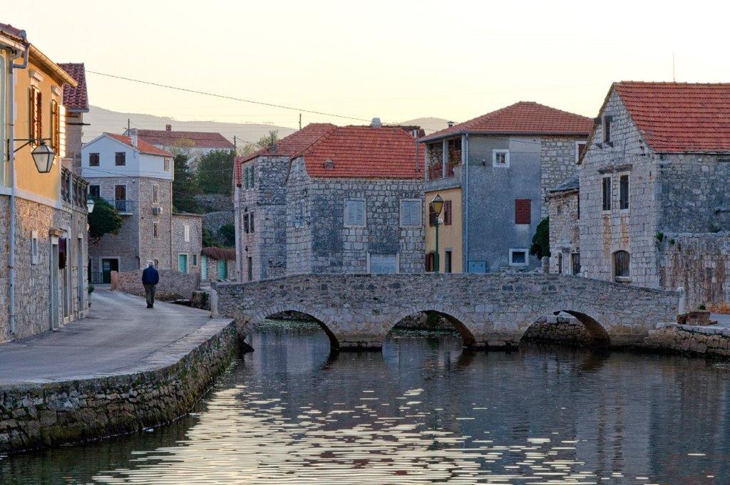 VisitVrboska's tweet photo. Vrboska https://t.co/KJZgRy9JxT