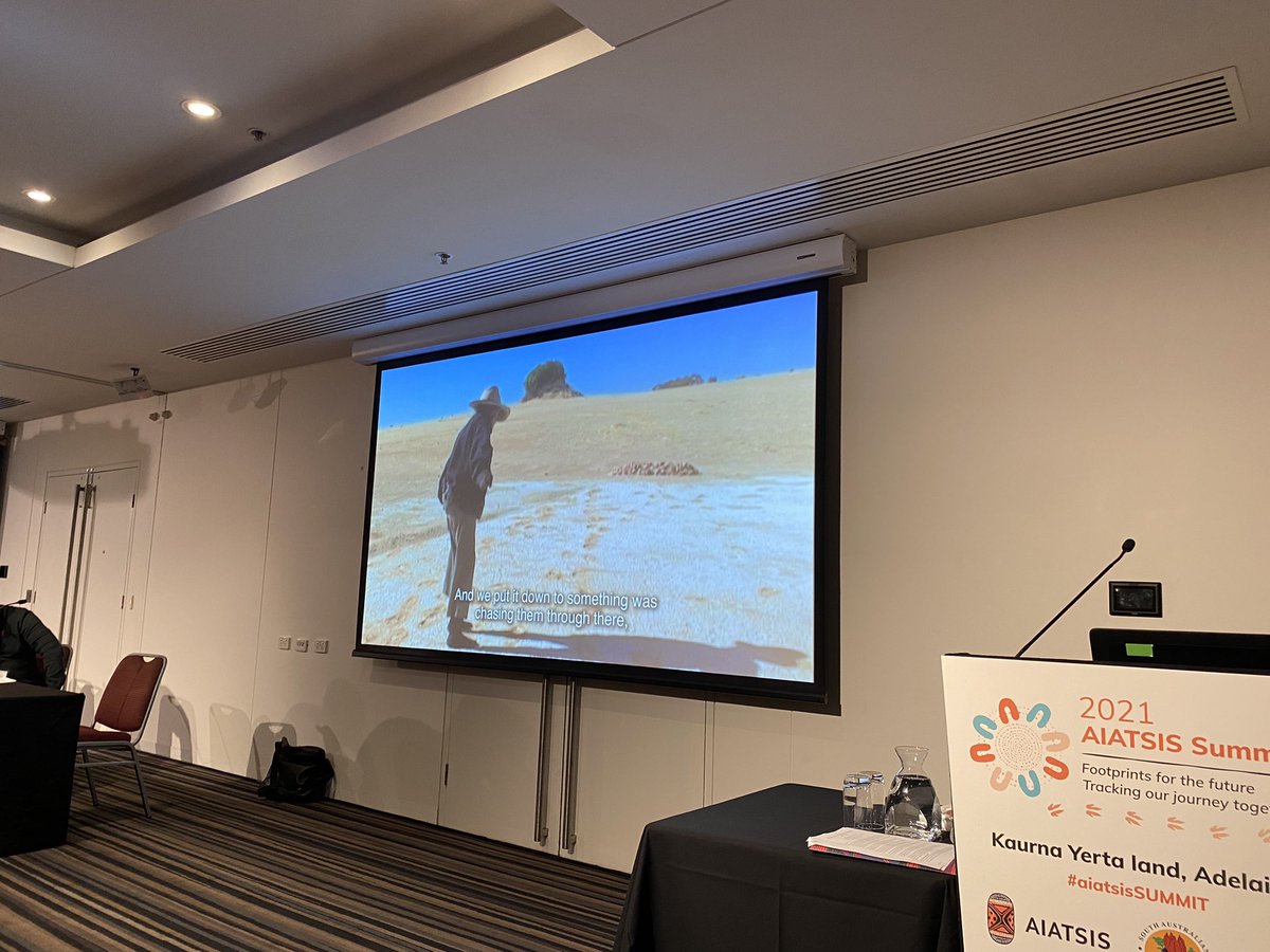 pathfinders_nsw's tweet photo. Willandra Lakes mob brought in some Pintubi trackers to help interpret the ancient footprints. #aiatsisSUMMIT #trackerhistory https://t.co/fVqIIK2Dkh