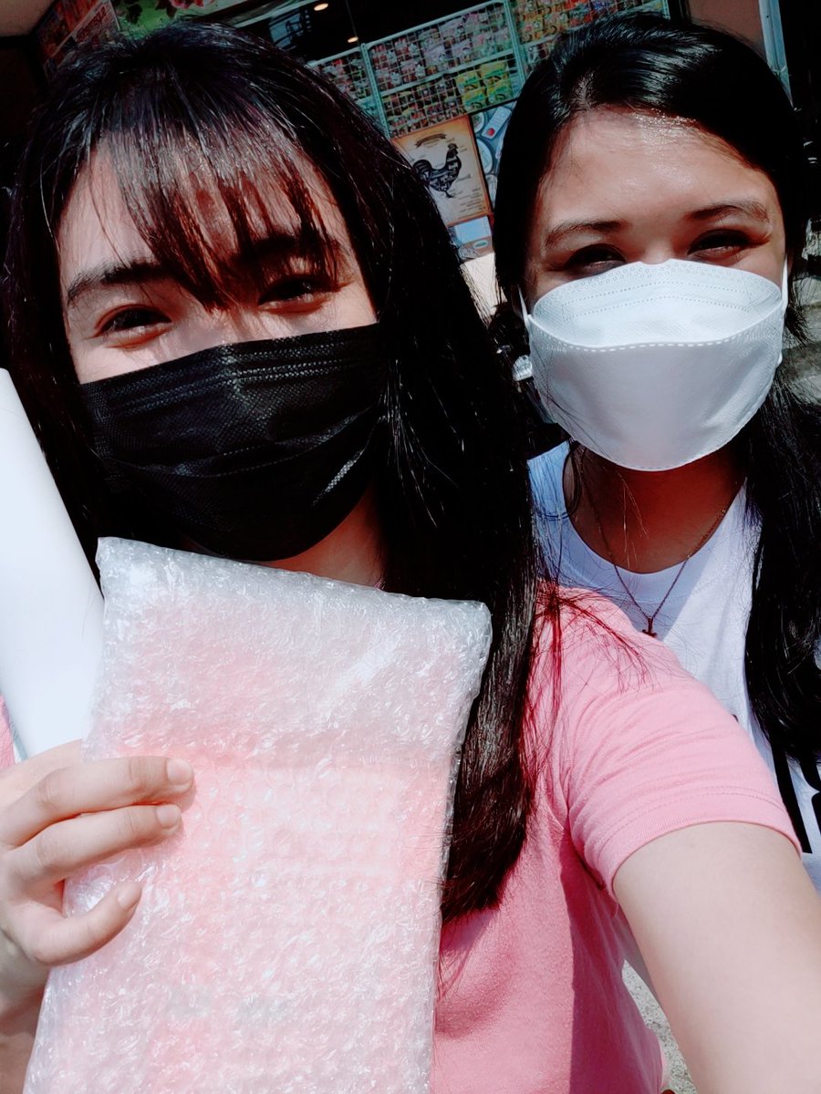 Pajikyu9430's tweet photo. Sobrang Worth it!! 💗😭😭 ang ganda ng album tas ang bait pa nung may ari nung store Thank you po @popcomingph Sobrang bait nila may kasama na din syang poster.. Cant wait ma buy ung dalawa pang album para complete na sila 😍Legit po yung store and sobrang worth it bumili 😍 https://t.co/UaeWCr35uQ