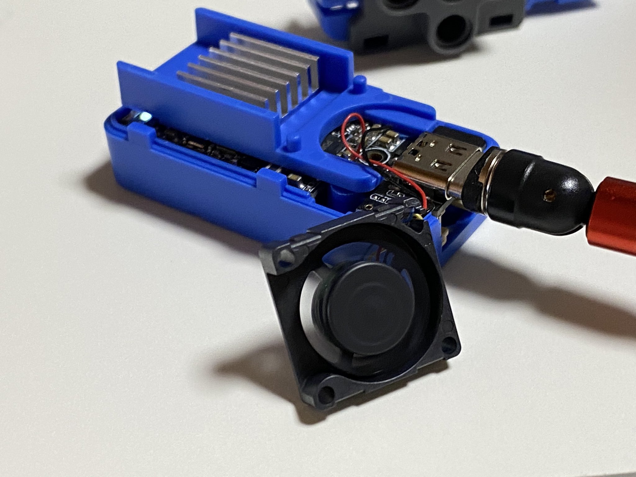 Twitter 上的 Robo8080 M5stack Ciniml ファンを取り外した状態では動くようになりました 本体に取り付けるとまた動かなくなります 写真は動いている状態 T Co Adpjd2ksir Twitter Twitter 上的 Robo8080 M5stack Ciniml ファンを取り外した状態では動くようになりました 本体に取り付けるとまた動かなくなります 写真は動いている状態 T Co Adpjd2ksir Twitter