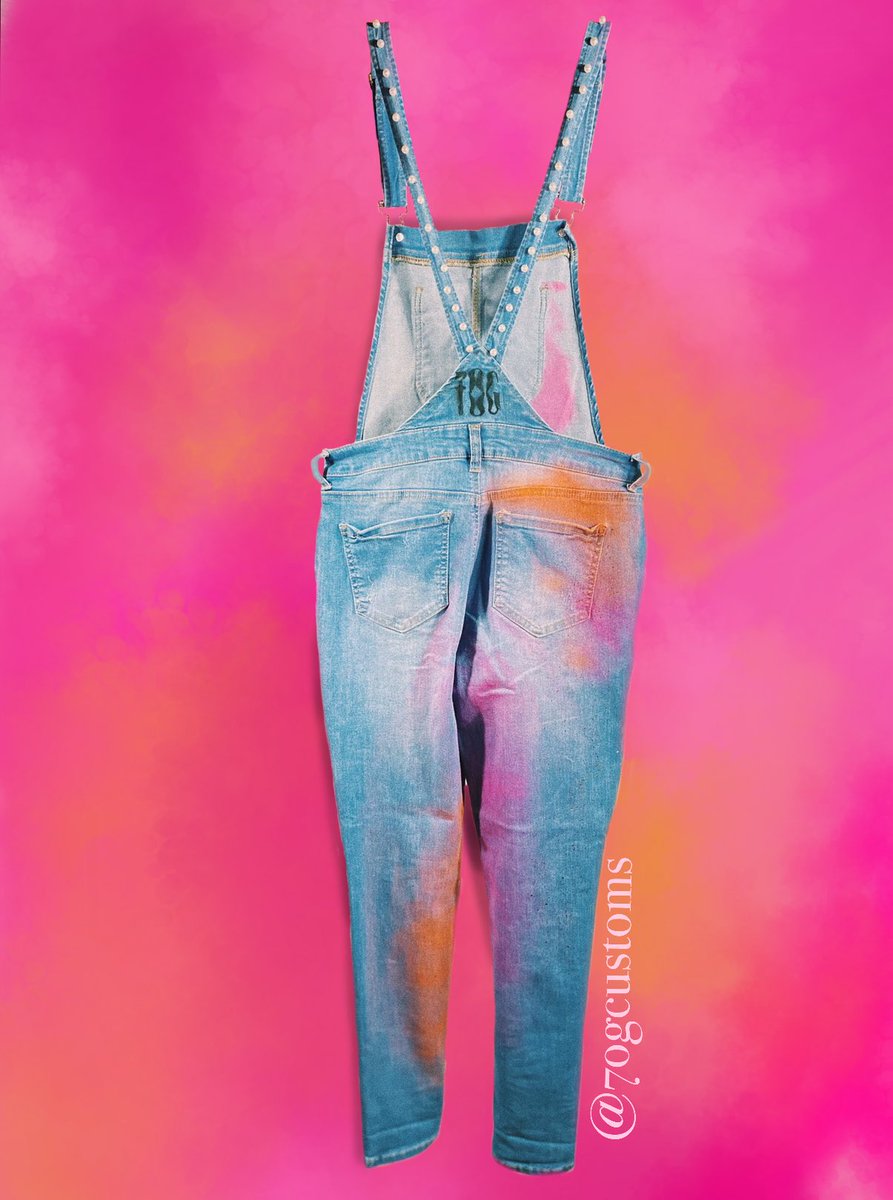 7ogcustoms's tweet photo. Custom Overalls💛🧡🐻@7ogcustoms https://t.co/EviKlopkON