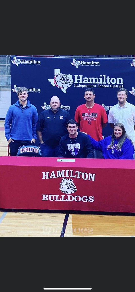 cbailey_03's tweet photo. I’m officially signed GO CRU🟡⚪️🟣#UMHBFOOTBALL https://t.co/jLxU5g5lI0