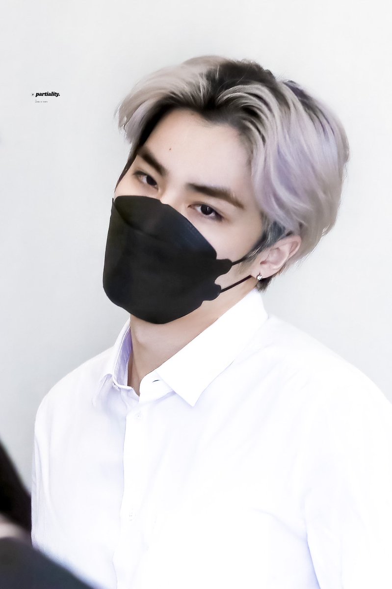 808Partiality's tweet photo. 210530 HQ

 #XIAOJUN #肖俊 #샤오쥔 https://t.co/rkvVBkUfNJ