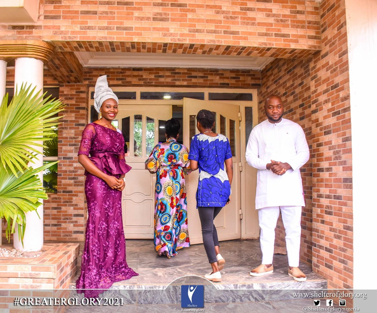 shelterofgloryN's tweet photo. Good morning and welcome to service today.
#WelcomeCenter #Glorytrybe #shelterofglorynigeria🇳🇬 #oilofmanifestation #thanksgivingsunday https://t.co/TwdFY0Ts3t