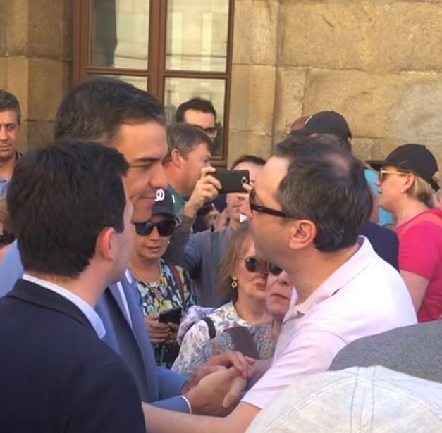 supgalicia's tweet photo. #BosDias nuestra mayor reivindicación nunca quedará en el olvido

Sr. @sanchezcastejon la mayor medida social para la base de la #PoliciaNacional es la #ReclasificacionGrupoB

Por nuestras viud@s, huérfan@s, #SegundaActividad y jubilación

📸 Mayo 2019 #santiagodecompostela https://t.co/87aVWtI1y7