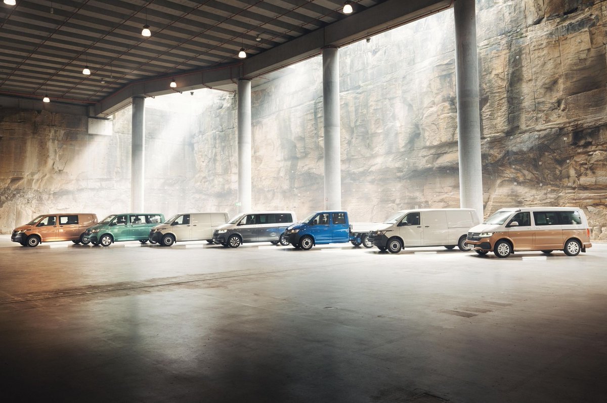 VolkswagenSA's tweet photo. Our #PeopleMovers have been shaping Mzansi from the very beginning.
Setting the benchmark for recreation and businesses.
Get your journey started by finding your dream T6.1.
#Volkswagen #Transporter #Kombi #Caravelle #CrewBus #PanelVan
📸 https://t.co/kHS2Q53Sx8 https://t.co/zPOv5m8MeX
