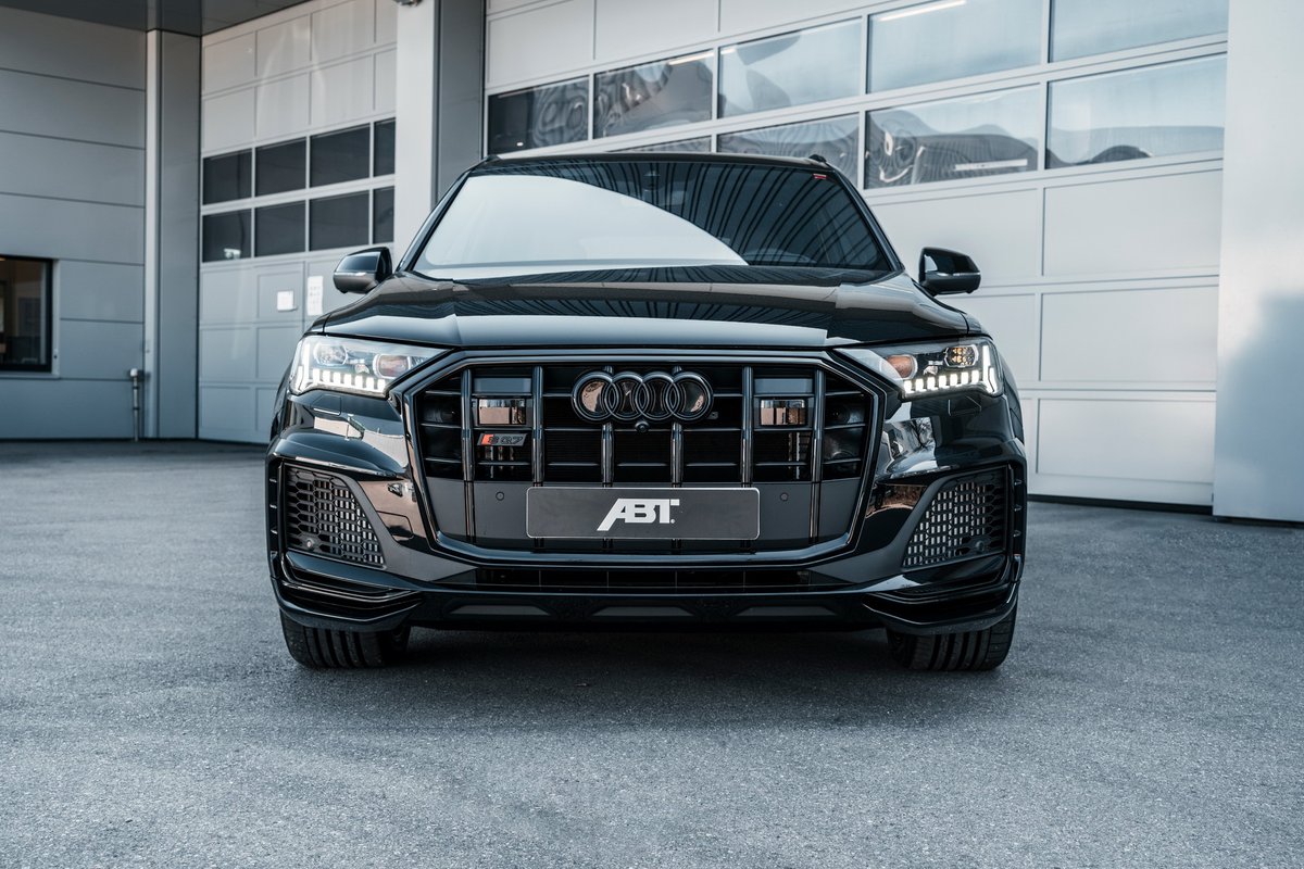 Highmotor's tweet photo. Este Audi SQ7 de ABT Sportline iguala al Lamborghini Urus en potencia y presencia https://t.co/dnWBnDG61R #Audi #SQ7 #GamaVersiones #SUV #ABTSportline #Tuning https://t.co/2mQfjCUN3r