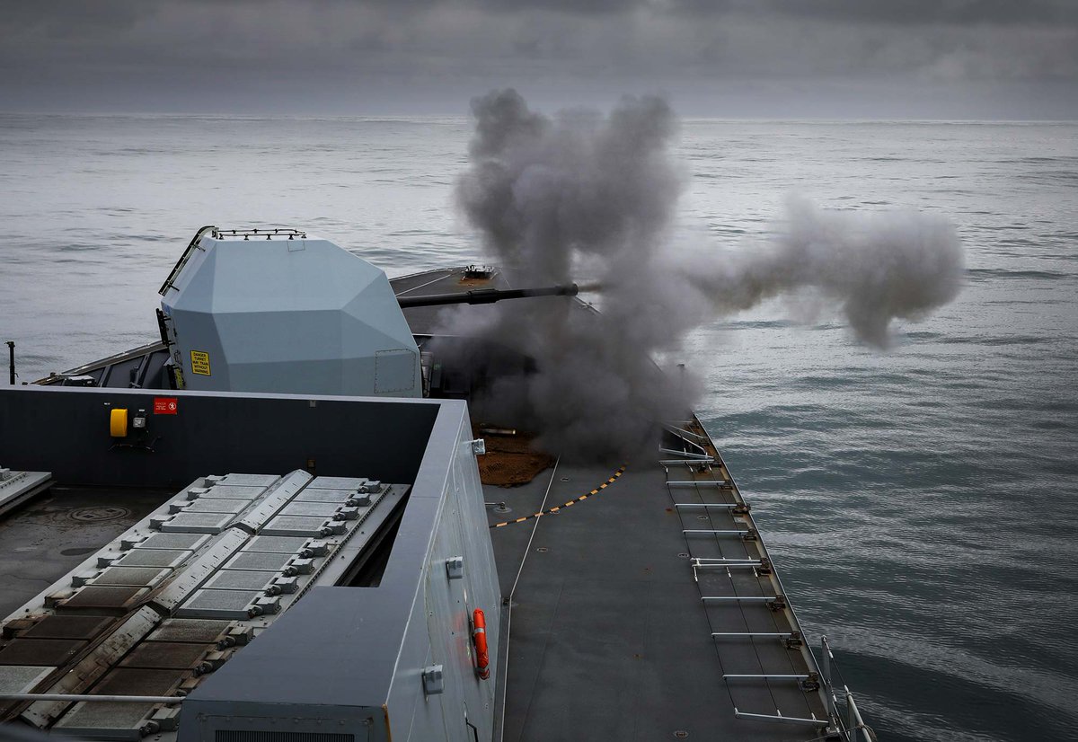 NavyLookout's tweet image. Sea Viper @HMSDragon #FormidableShield2021