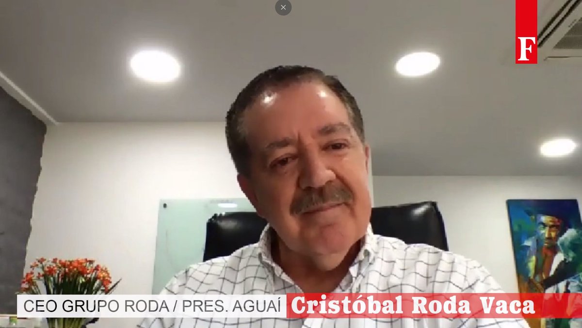 BoliviaForbes's tweet photo. Anoche en #AquíAré analizamos las perspectivas futuras de la economía mundial y boliviana con Cristóbal “Pili” Roda, uno de los empresarios más influyentes de #Bolivia, con inversiones en diferentes sectores económicos.

https://t.co/9JMI7aUeaY

#ForbesBolivia #Forbes #Bolivia https://t.co/yke3wO5Sax