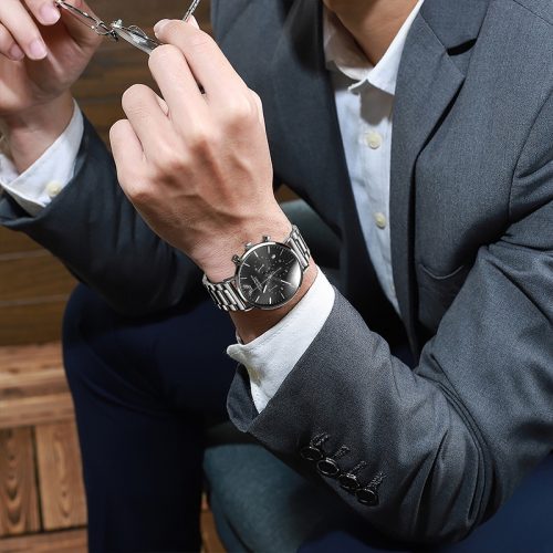 SmithVolgo's tweet photo. Trendy Men’s Watch Luxury Casual Fashion Business Student Quartz Self Winding Mens Watch Custom Logo Chronograph Watch

https://t.co/bNQNvZNdcr 
#fashion #rolex #volgopoint #shopping #الامارات #حاكم_الشارقه #dubai #gisec  
#روسيا
#نلتزم_لننتصر https://t.co/RUBKN4JkJh
