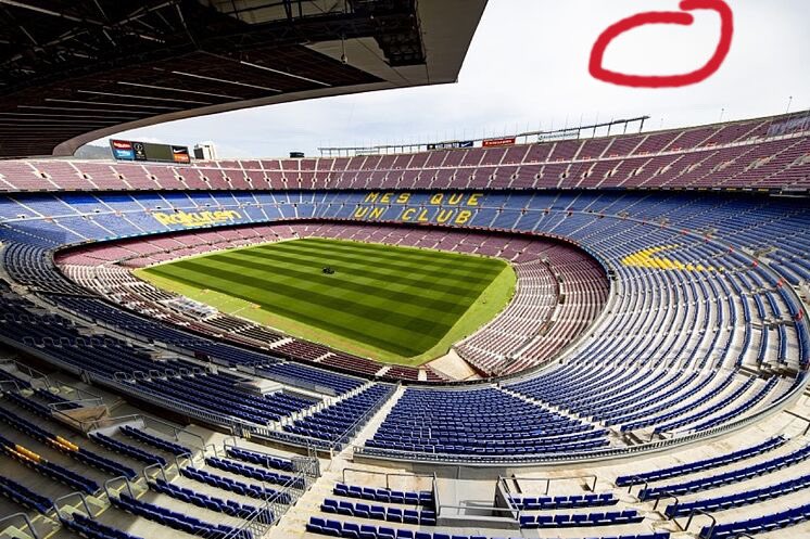 MundoDespectivo's tweet photo. 😱 WTF! Acaba de aterrizar en Barcelona! https://t.co/9Cu17ne9eD