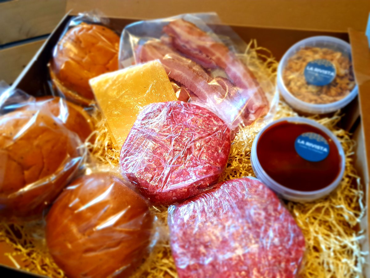 LaRivista_KK's tweet image. Finally the sun is shining! ☀️🌻

Get the Barbecue out of retirement and pre-order your burger boxes for the bank holiday weekend. Call 056 7771666 to pre-order or pop into our market open Tuesday - Sunday. 

#burgerboxes #bankholiday #bbq #sauces #shoploal