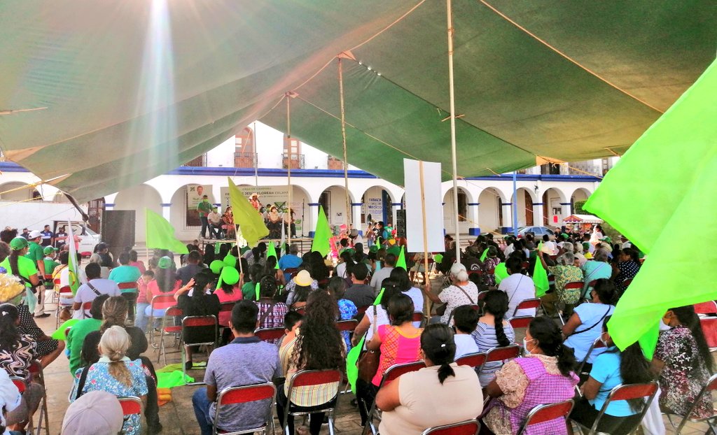evdiec's tweet photo. EN ZIMATLÁN DE ÁLVAREZ
En medio de un gran ambiente de fiesta, acompaño a mi amigo Felipe de Jesús "El Cuete" a su cierre de campaña, no tengo la menor duda, que será su próximo Presidente Municipal y Eva Diego su Diputada Local.
#6DeJunio 🗳️ #VotaVerde #EvaVa
@partidoverdemex https://t.co/wwtZ53lvDh