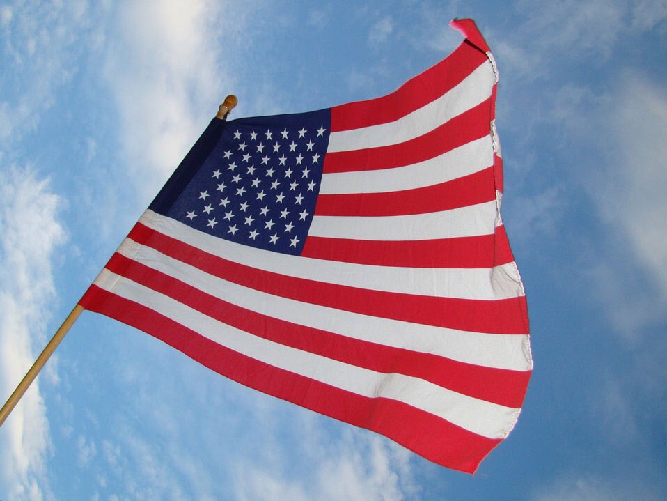 HargravesLLC's tweet photo. Remembering those brave men and women who gave all. #MemorialDay2021 https://t.co/hD5FvjZ69W