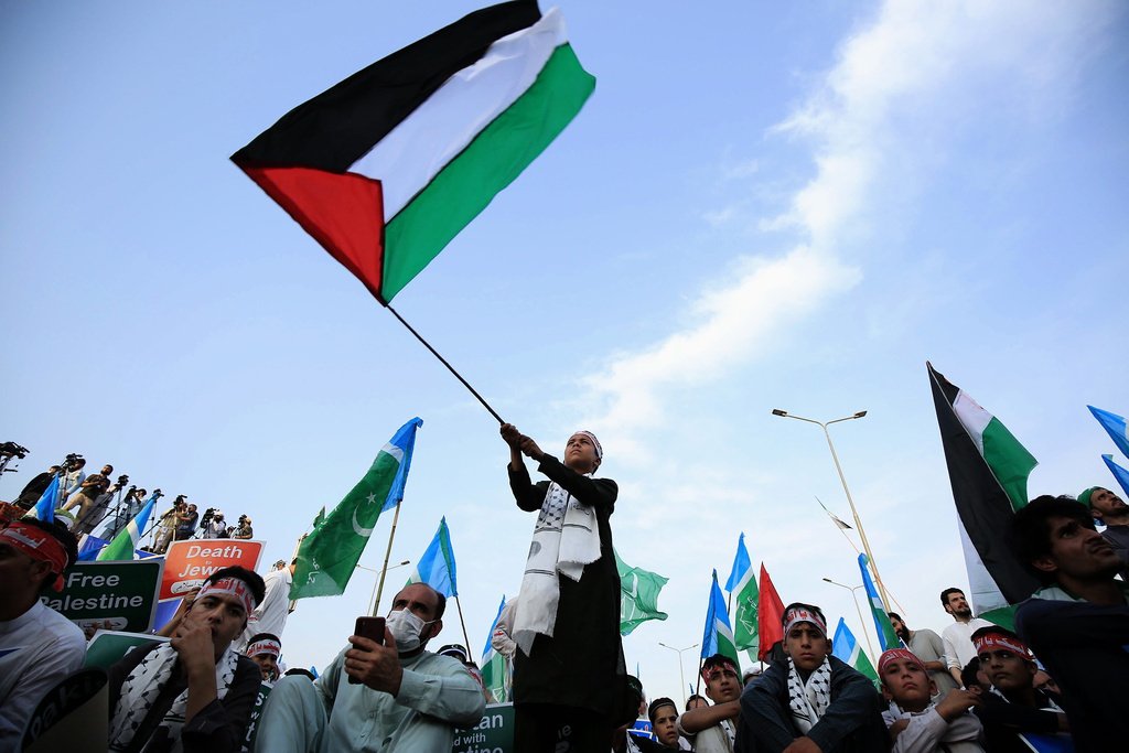JatIkhwan's tweet photo. Ribuan warga Pakistan berkumpul di tengah bandar Peshawar bagi menunjukkan sokongan buat rakyat Palestin. https://t.co/0swJ6qDrBQ