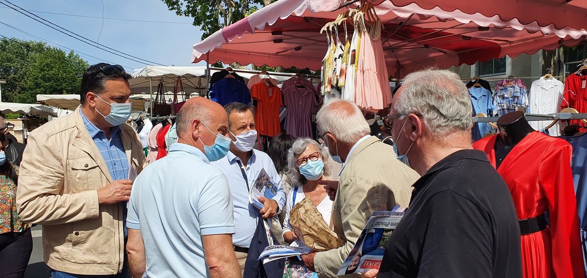 ComitePremiere's tweet photo. De #Béziers à #Lunel, en passant par #Pézénas et #Lattes, la campagne @PradieOccitanie dans l'#Hérault s'est poursuivie tout le w-e. Acceuil chaleureux pour @S_Rossignol et ses colistiers. Une équipe sur le terrain au plus près des préoccupations des Héraultais.
#regionales2021 https://t.co/CERqz6qz9t