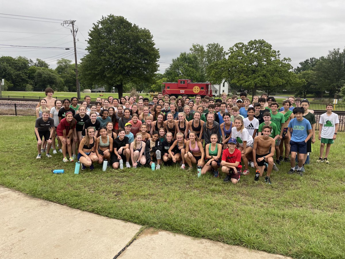 CarrollCXC's tweet photo. Great first day of summer XC practice! #pricetag https://t.co/13bouIxtsA
