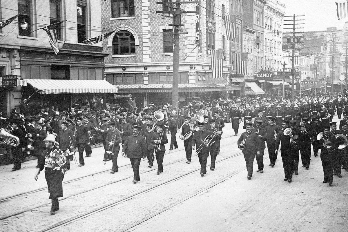 Today we remember the heroes who fought to protect our freedoms. 

We wish you all a safe and beautiful Memorial Day. #MemorialDay #MDW