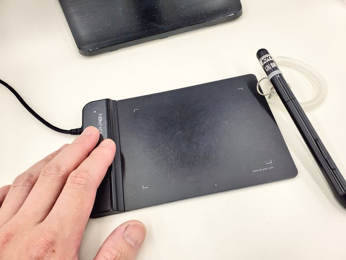 これペンタブってま???
3200円です 