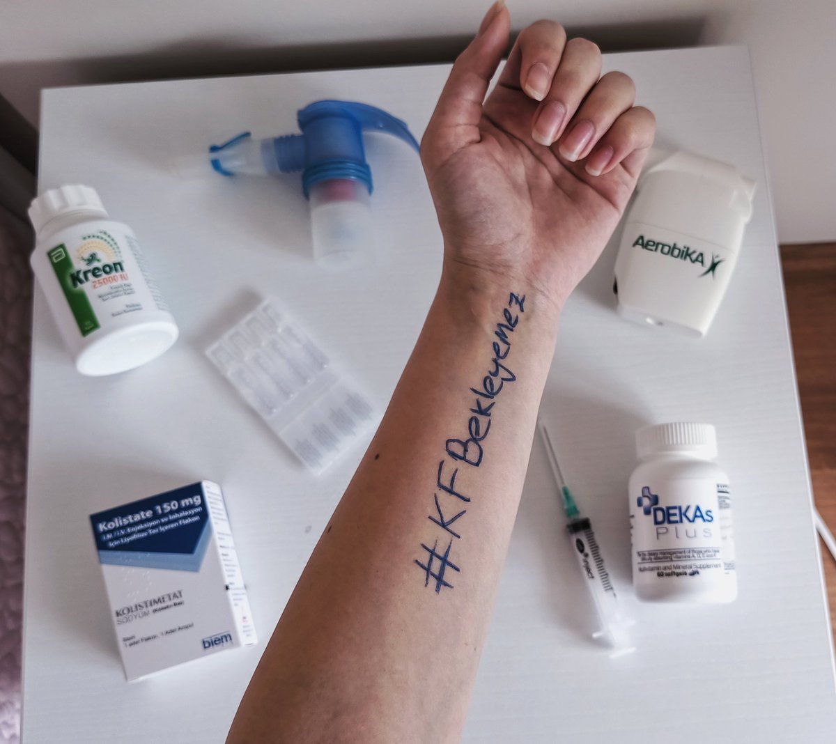 Mutasyon ilaçlarımız bir an önce geri ödemeye alınsın çünkü #KFbekleyemez <a href="/kifder/">kifder @kistikfibrozisiçinsesimizol</a> <a href="/kfsesimizol/">KistikFibrozisİçinSesimizOl</a> <a href="/drfahrettinkoca/">Dr. Fahrettin Koca</a> <a href="/saglikbakanligi/">T.C. Sağlık Bakanlığı</a> <a href="/sagliklicozum/">T.C. Sağlık Bakanlığı Sağlıklı Çözüm</a> <a href="/tcailesosyal/">T.C. Aile ve Sosyal Hizmetler Bakanlığı</a> <a href="/HMBakanligi/">T.C. Hazine ve Maliye Bakanlığı</a>