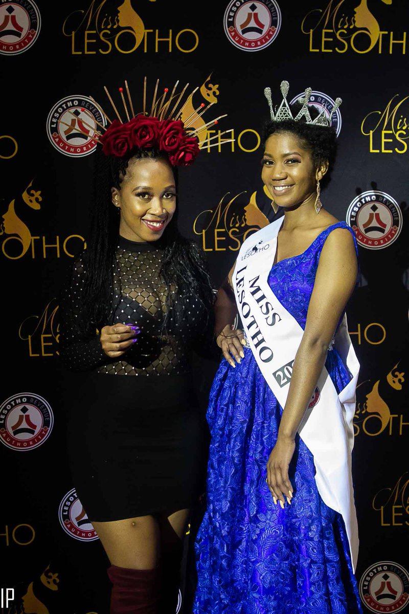 IsthaMista's tweet photo. Sometimes we take pics for the people like so. #MomemtsMemoriesMagic #Isthapictures #MissLesotho21 #TheNewEra #PodiumGirls thank you again to everyone who came to support in all capacities. #KeMosebetsingMona https://t.co/7ZenIY9MsI