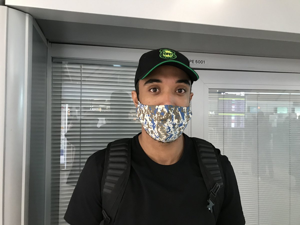 Didier Quiblier a emmené ce matin à l'aéroport @TyWimbish11  pour un vol Lyon - Phoenix.

Merci Tylor pour ta sympathie et ton investissement .

Thanks Tylor and all the best for the future !