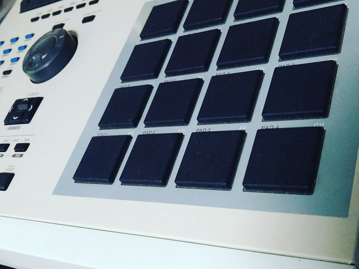 djokawari's tweet image. 新しいアルバムの制作に取り掛かっています。