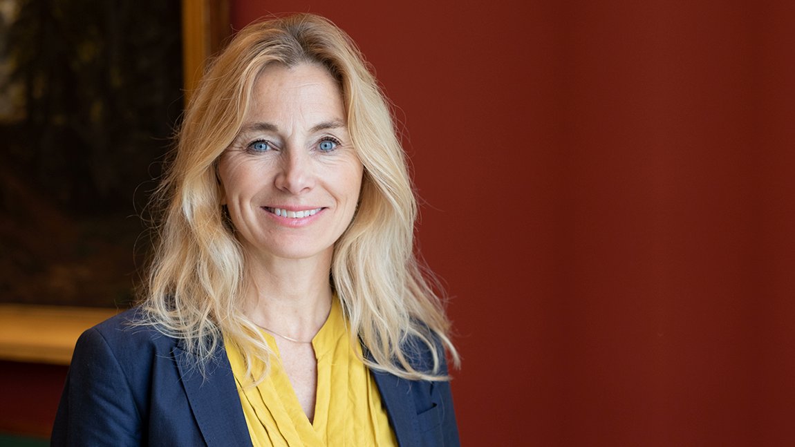 Vi skal have gang i energirenoveringerne i de offentlige bygninger - det argumenterer <a href="/Ammitzboell_K/">KatarinaAmmitzboell</a> i dag for i <a href="/politiken/">Politiken</a> 's avis👉Med et 3pct. krav til alle offentlige bygninger kan vi forbedre både klima, sundhed og økonomi, samt fortsætte med at være et grønt foregangsland🌱