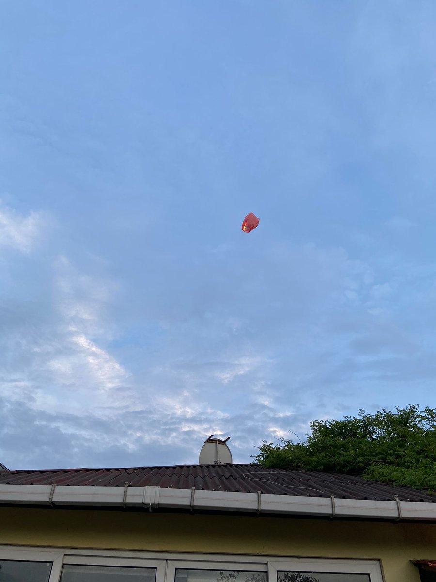 Armutlu Halk Cephesi 30 Mayıs akşamı Adalet kampanyası dahilinde umut feneri uçuruldu