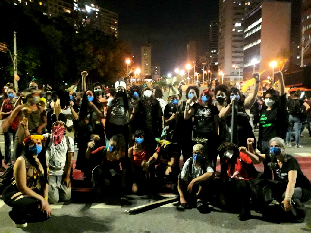 Quando estamos entre nós, parentes, nossos Encantados fazem nossos sentimentos de honra e agradecimento transcender. Salve meus parentes, salve nossos Ancestrais, salve nossas lutas! 🏹🌿