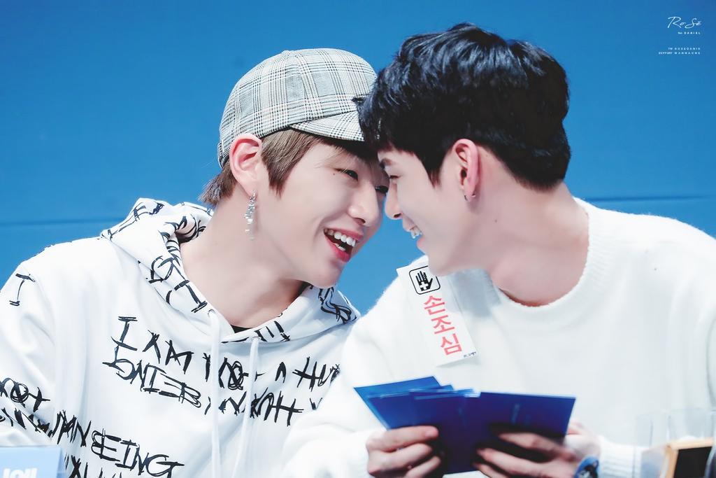 derdeep_bae's tweet photo. @OnG0ing258 ONGNIEL IS SCIENCE💜💛💜💛
#HAPPY_HAPJUNG_DAY
#Happy_Hapjeong_Day
#HAPPY_SCIENCE_DAY
#OngnielisScience https://t.co/PBrADb5lig