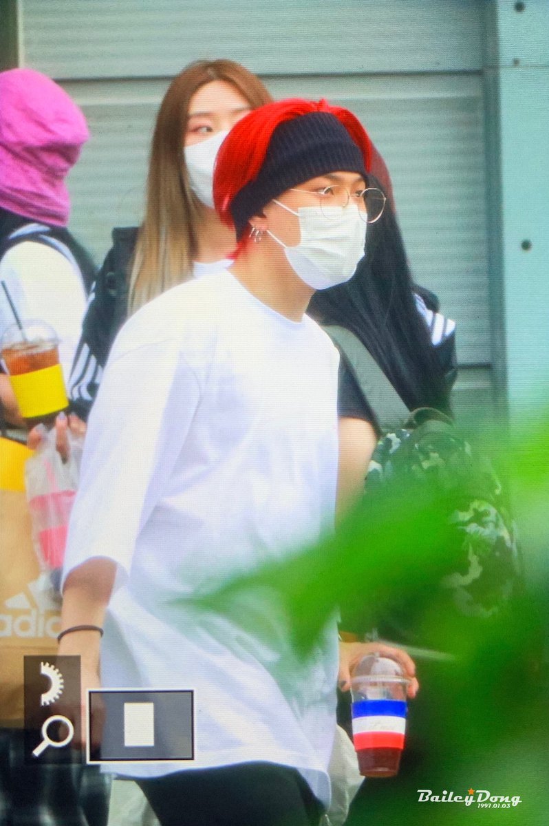 210531 빨간머리 너무 잘어울려ㅠㅠㅠ
#동혁 #Donghyuk #iKON #KINGDOM_LEGENDARYWAR