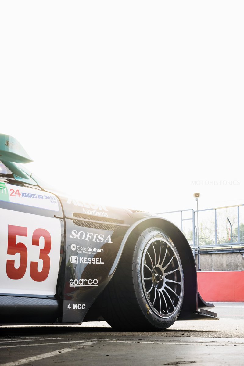 motohistorics's tweet photo. D B R 9 #Motohistorics Reflecting on a great weekend for Richard Meins and the team. We hope you enjoyed the screaming V12. #richardmeins #AstonMartin #Mondayvibes #mastershistoric #brandshatch #GRsaia #v12 #lemans24 #teamwork #motorsport #1stinclass #vitaphone #GT1 📸rob overy https://t.co/OCrW4nuALw