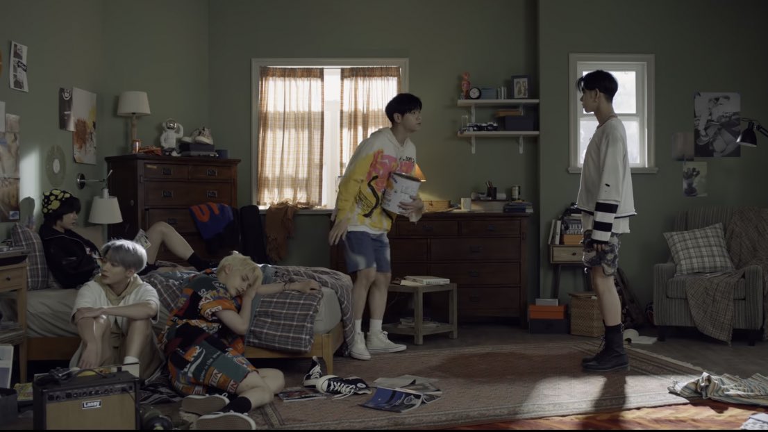 TXTPlCS's tweet image. 📷 . . . #TXT    ➥ 0X1=LOVESONG (I Know I Love You) feat. Seori Official MV 
210531┊© HYBE LABELS