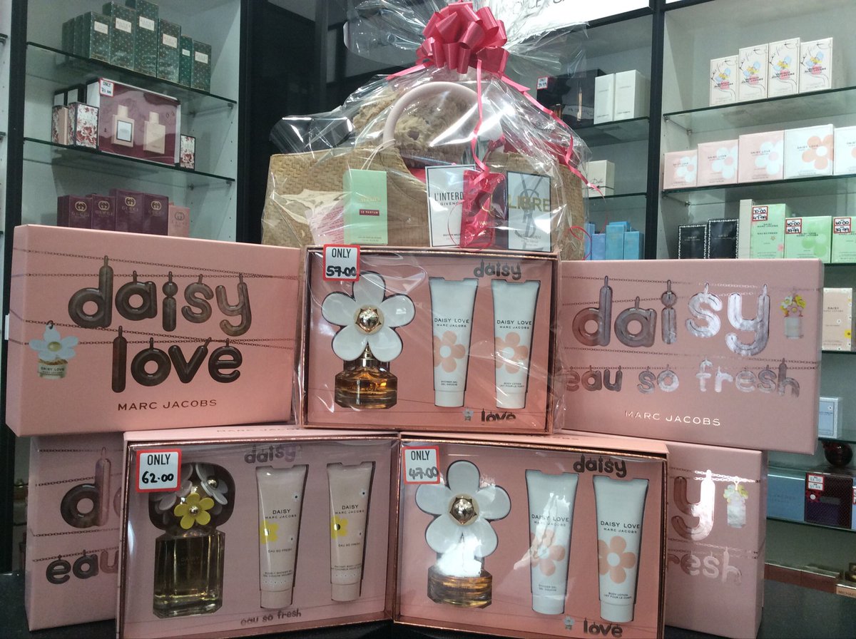 TPS Metro 2 (@tpsmetro2) on Twitter photo Daisy is the perfect fragrance for this sunny bank holiday! ☀️
We have some gift sets only £47 for a 50ml and £62 for a 75ml 🤩
10% off £50
15% off £75
20% off £100
Staggered discounts end 9am Tuesday
#teamarthur #TPSNFW2021 <a href="/gary_johnsonTPS/">Gary Johnson</a> Daisy is the perfect fragrance for this sunny bank holiday! ☀️
We have some gift sets only £47 for a 50ml and £62 for a 75ml 🤩
10% off £50
15% off £75
20% off £100
Staggered discounts end 9am Tuesday
#teamarthur #TPSNFW2021 <a href="/gary_johnsonTPS/">Gary Johnson</a>