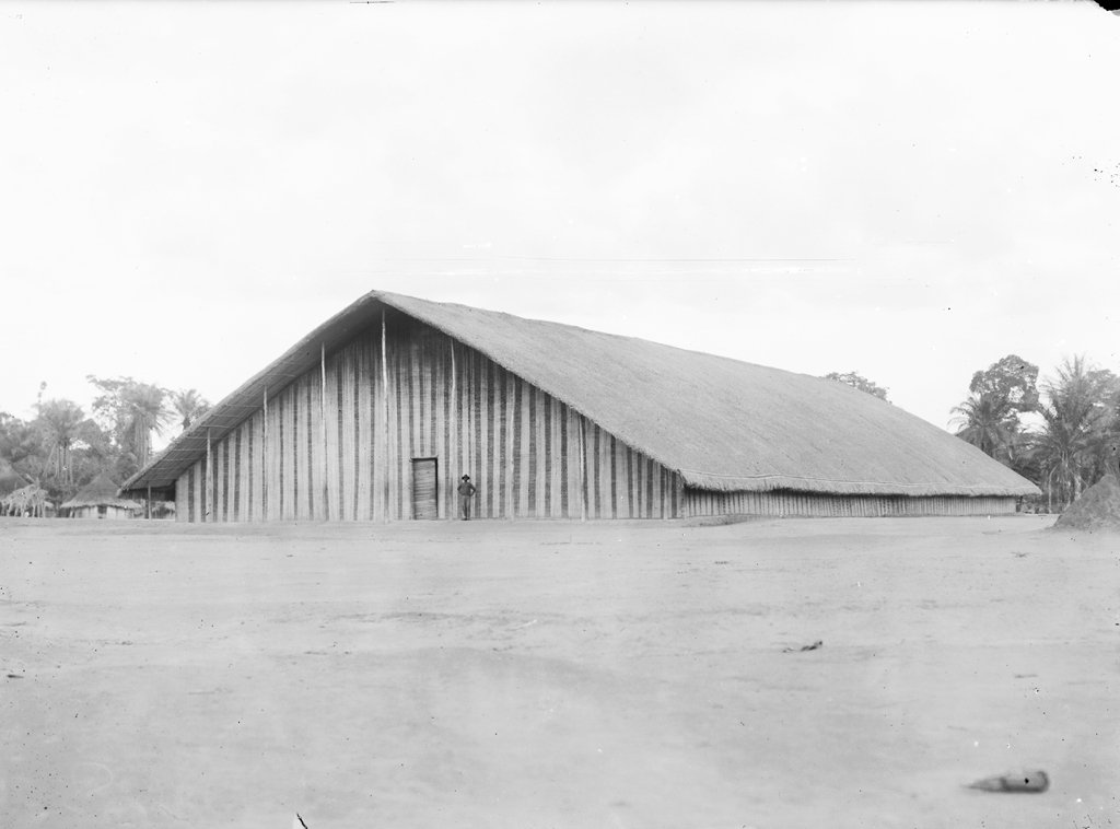 MrBasabose's tweet image. The architecture in and around Faradje from ancient times to now deserves a whole book you know. Did you know there&apos;s a link between that place and Giza in Egypt? #Afritecture