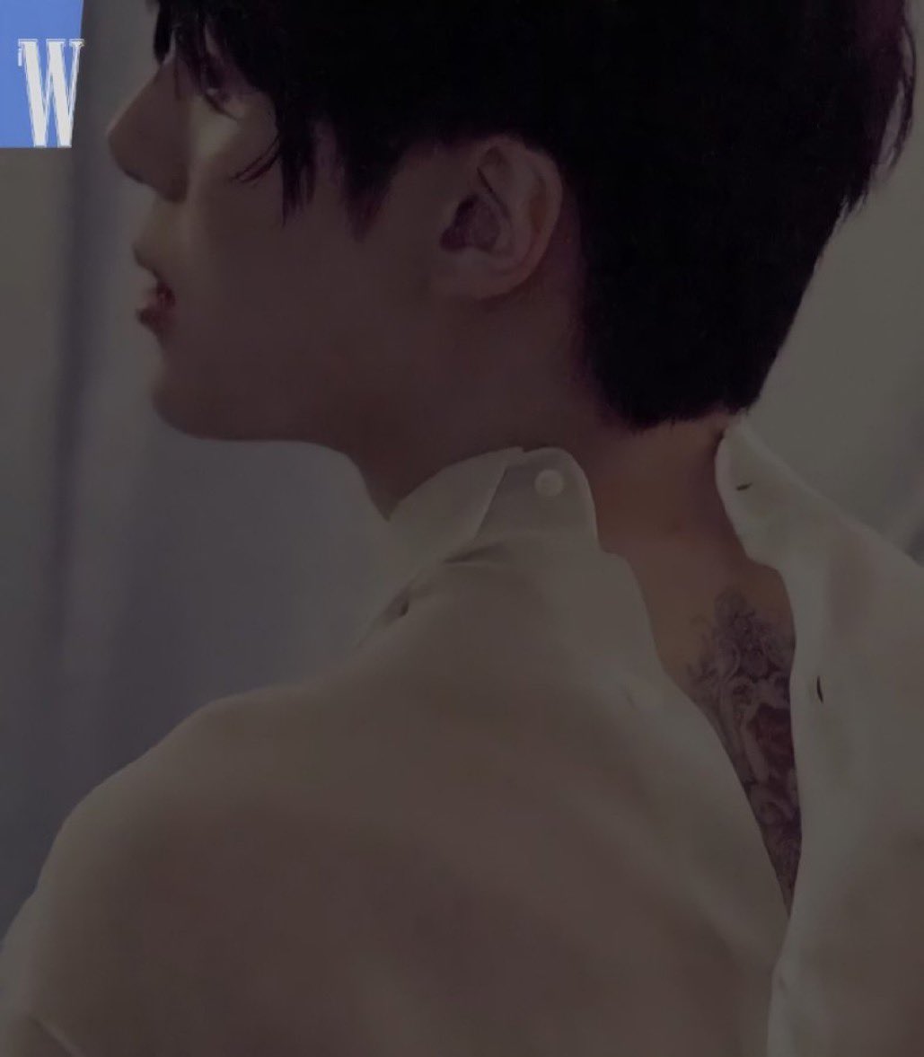 mhfolder's tweet image. tattoo tunnel vision 
#MINHYUK #민혁