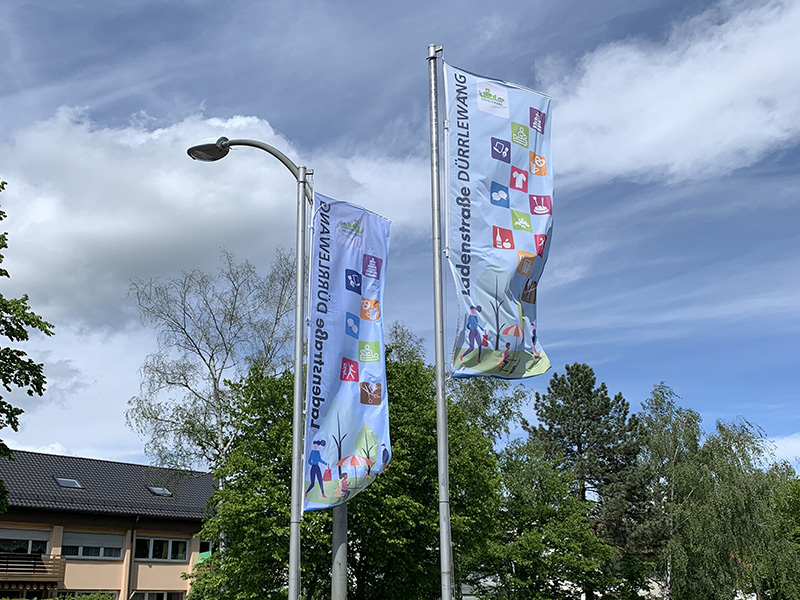 modus_vm's tweet photo. Das erfolgreiche #Standortmarketing-Projekt für die #Ladenstraße in #Stuttgart #Dürrlewang ist abgeschlossen. Hier alle Infos und Bilder zum Projekt:
https://t.co/n9m0ZMLYUc

#sozialestadt #nahversorgung #gemeinsamhandeln #kundenbindung #kundengewinnung #modusvm #marketing https://t.co/51um24Wezr