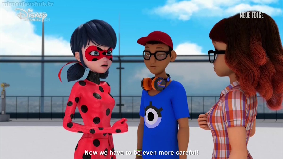 Red_Rescue's tweet image. This show is going to give me a brain embolism - THIS is ladybugs reaction to knowing #Shadowmoth can copy her teamates, and know who they all are.
Not "it's not safe" like with Chloe but "oh we have to be more careful" - seriously !!
This show is just making things up as it goes