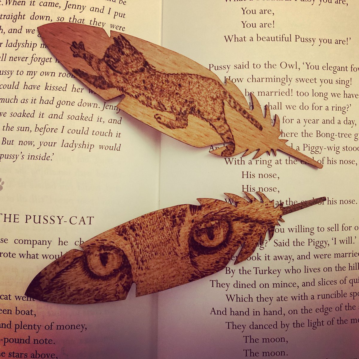 TimberTattooist's tweet photo. New listing in my @Etsy Shop! 

#Bespoke #Wooden #Feathers available in 5 different sizes and decorated to your specifications with a #pyrography #petportrait or other image. Link to my shop is in my bio. https://t.co/vAAjPRM3L9