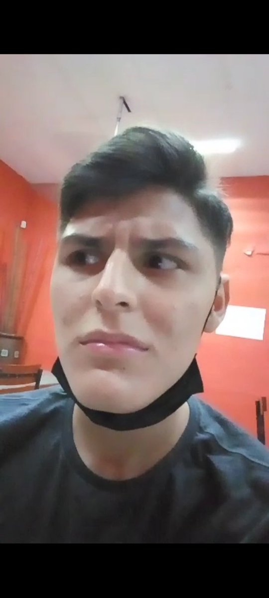 CazarezCristo1's tweet photo. Mi mama: ya me tienes harta en nada ayudas

Automáticamente yo...pero sí ya barrí ya trapié ya lave la loza y hasta baña al perro. https://t.co/EB0IbB9Wxx