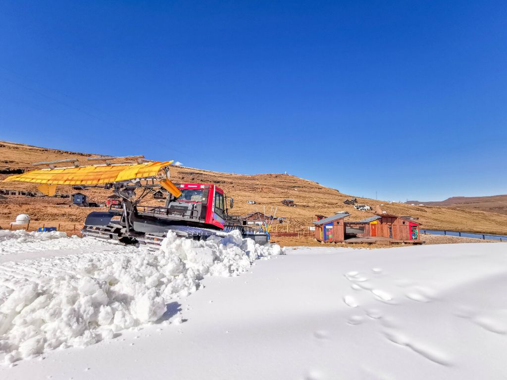 We are overflowing with excitement as the slopes at Afriski Mountain Resort open in less than 2 weeks.

If you'd like to keep up to date
visit: afriski.net/mountain-condi… where you can get LIVE updates from their webcams.

Photo: @Damian Van Zyl

#snow  #adventure #winter #Lesotho