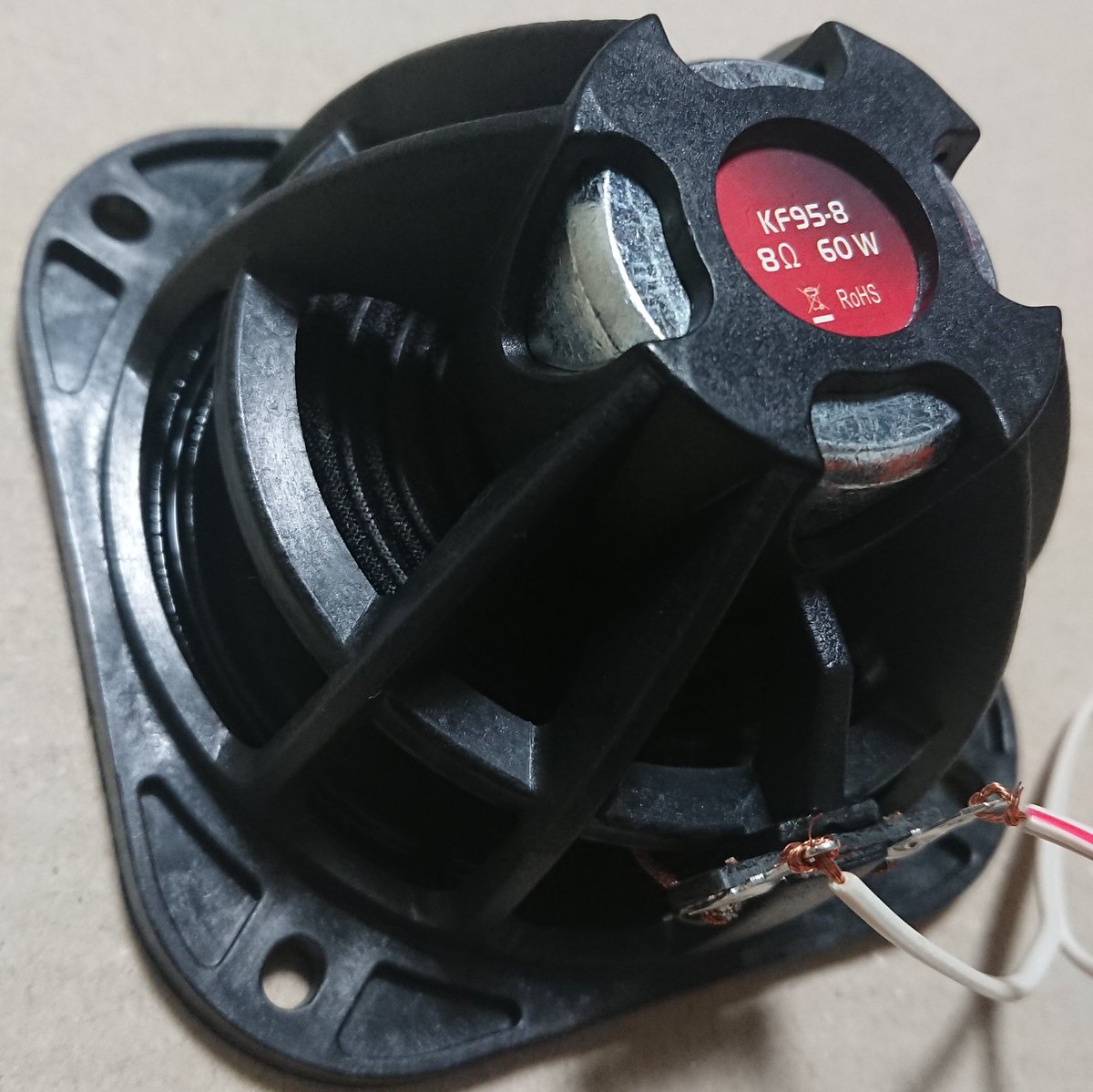 SITAUDIO127's tweet photo. コイズミ無線オリジナルユニットのKF95-8を入手!
反応が良くてギターやトランペットの立ち上がりが良いですね✋
重低音は出ませんが、ボーカルが聞き取りやすいのでテレビ用に使うのもアリかも知れません
#コイズミ無線
#KF95-8 https://t.co/myHAOt68QV
