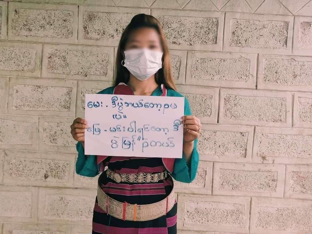 audral999's tweet photo. Home strike to revolutionize the Military Terrorists Council was protested by a group of young ladies Southern Shan State.
#May31Coup
#WhatsHappeningInMyanmar https://t.co/Q2gpgDXUpo