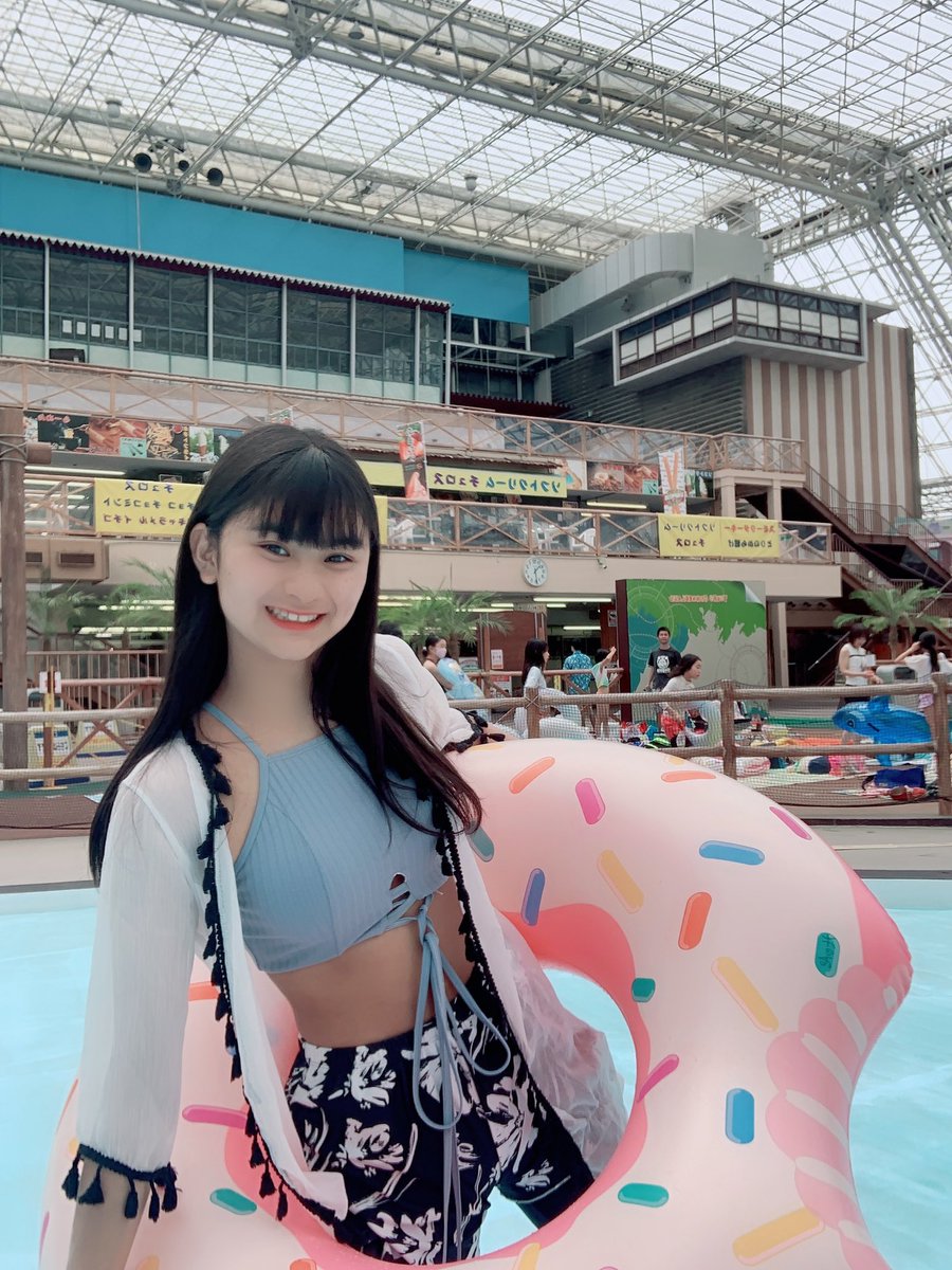 twitter jc　水着 こんばんは🌙☁️ どこかの正体は、、、 #サマーランド ( #プール )でした!!  お友達と久しぶりに全力で遊べて本当に幸せだったぁ💖 ちなみに波は最後以外全部してきた😁 明日から学校頑張るぞー！！みんなもお仕事 ...