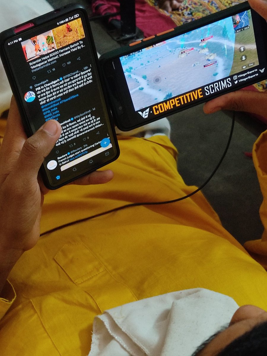 Khushiftgam's tweet photo. Heights of multi-tasking🤷‍♀️
#brothings https://t.co/9PrpeZ3T7d
