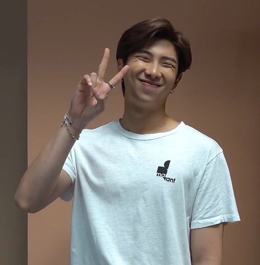 ชอบรอยยิ้มตาหยีของนัมจุนจังง