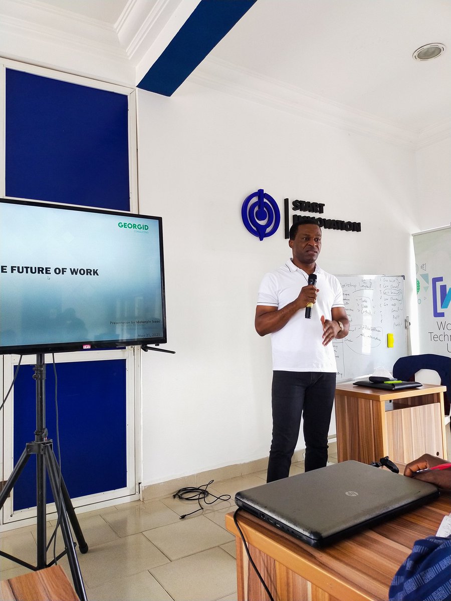 UfakkingS's tweet photo. Mr. Idoteyin Isaac
The Future Of Work
We've come to the end of this session.
Quite an impactful session. I learnt a lot😊
#Boost5
#StartInnovationHub https://t.co/z1gO5Vm2sU