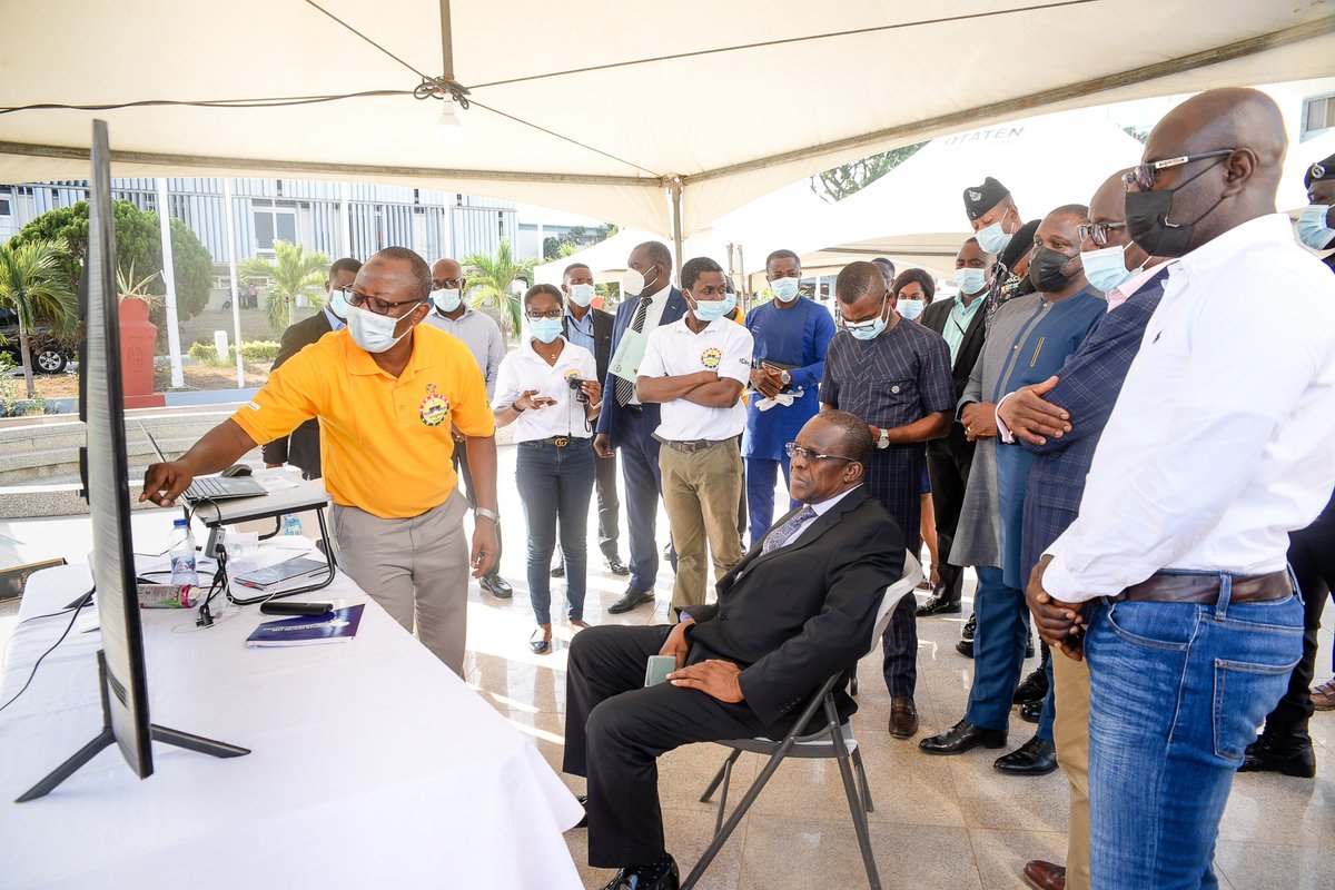 AcepaAfrica's tweet photo. When the Rt. Hon. Speaker of @GhanaParliament Alban K.S. Bagbin visited the stands at the Data Fair. #betterdata4betterdecisions #DAP #DATAFAIR @StatsGhana @INASPinfo @mpuntusem https://t.co/nLP8zuu17x